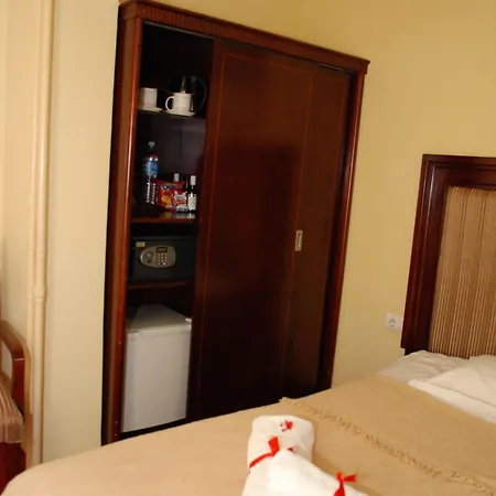 Garni Planeta 4*