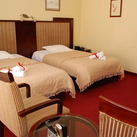 Garni Planeta Hotel 4*