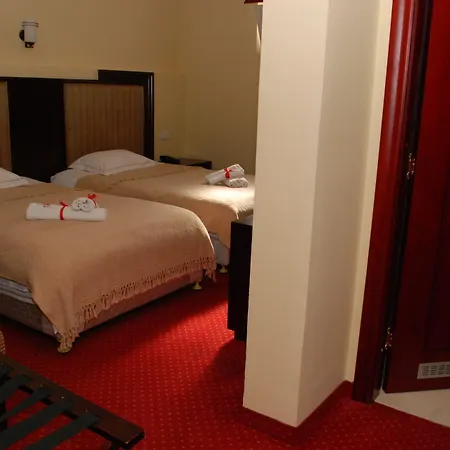 Hotel Garni Planeta 4*