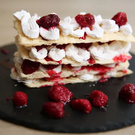 Garni Planeta Hotel 4*