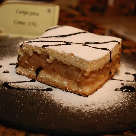 Hotel Garni Planeta 4*