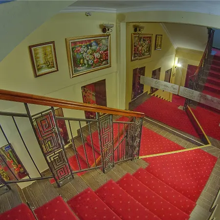 Garni Planeta Hotel 4*